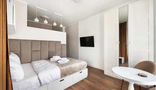 Studio with Balcony