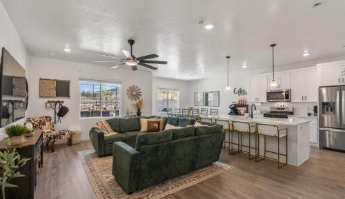 Four-Bedroom Holiday Home