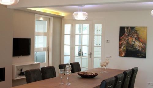 Seven-Bedroom Holiday Home