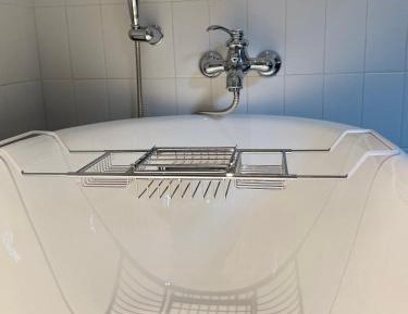 Queen Room with Spa Bath