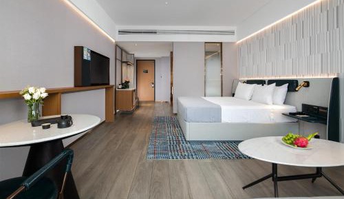 Deluxe Queen Room
