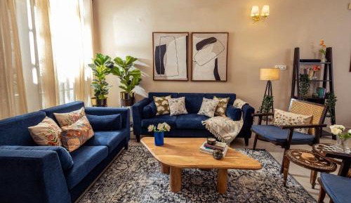 Three-Bedroom Apartment with Balcony