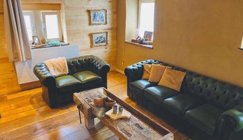 Three-Bedroom Holiday Home 