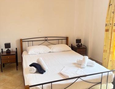 Deluxe Double Room with Balcony and Sea View