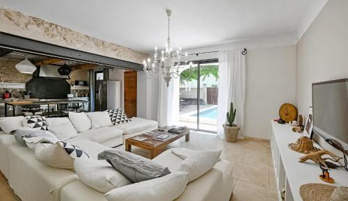 Three-Bedroom Holiday Home 