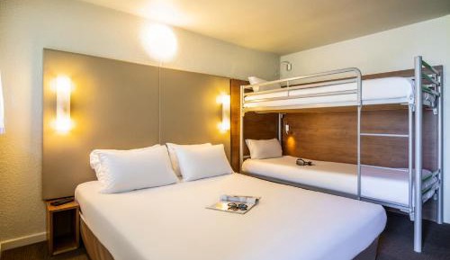 New Generation Quadruple Room 