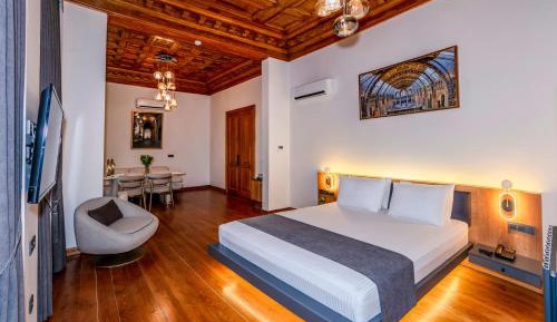 King Suite with Balcony