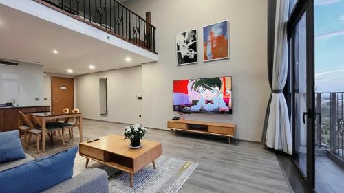 One-Bedroom Apartment with City View