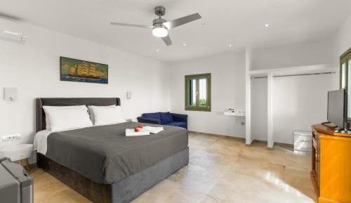 Studio Apartment with Sea View