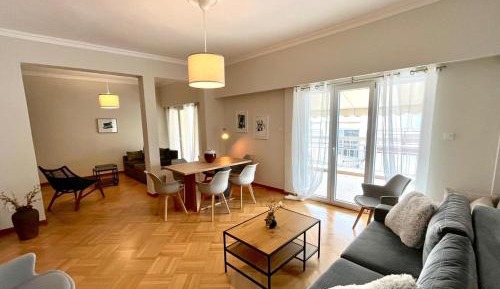 Three-Bedroom Apartment with Balcony