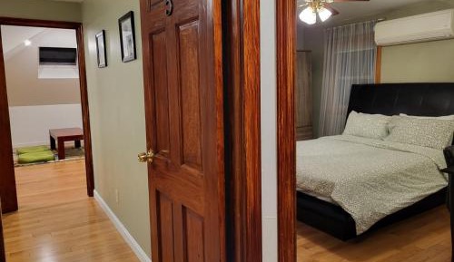 Standard Double Room with Shared Bathroom