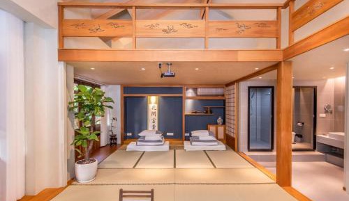 Quadruple Room with Terrace