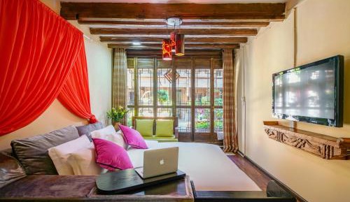 Premium Queen Room 