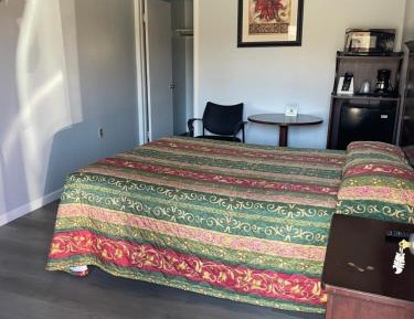 Queen Room