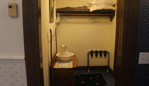 King Room with Spa Bath