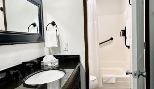 King Room with Pool View