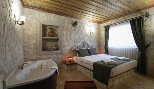 Double Room with Spa Bath