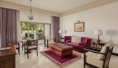 King Resort View Suite, 1 Bedroom Suite, 1 King, Balcony