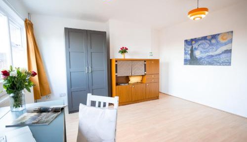 Large Single Room