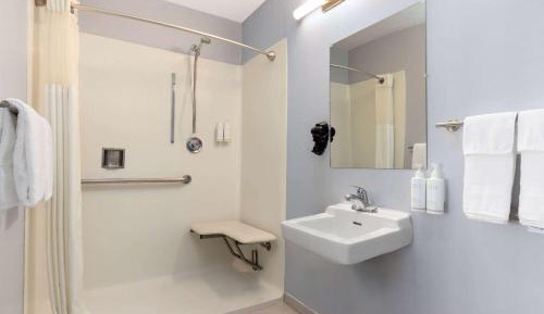 King Room - Disability Access/Non-Smoking
