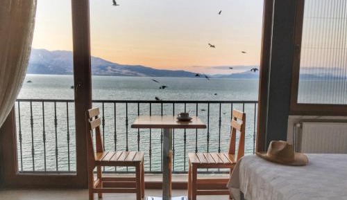 Comfort Double Room with Lake View