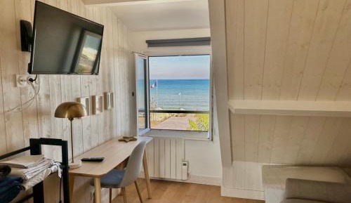 Studio with Sea View