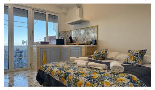 Studio Apartment with Sea View