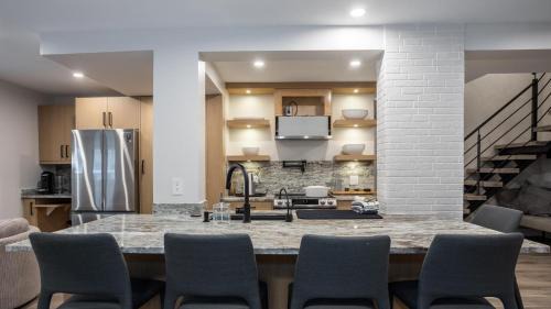 Four-Bedroom Apartment
