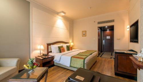 Standard King Room