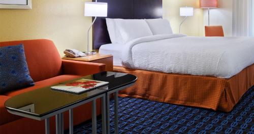 King Room with Sofa Bed - Non-Smoking