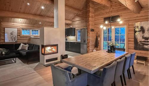 Five-Bedroom Holiday Home