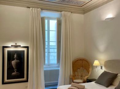 Three-Bedroom Deluxe Apartment
