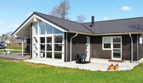Four-Bedroom Holiday Home