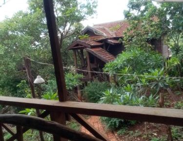 Bungalow with Fan