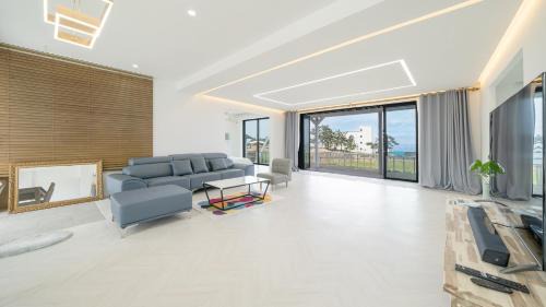 Studio 1