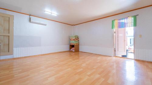 Studio 2