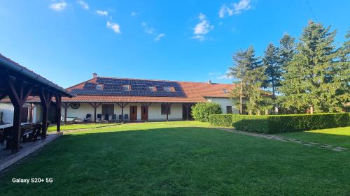 Superior Chalet