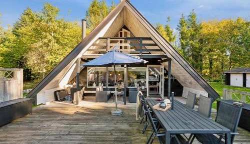 Four-Bedroom Holiday Home