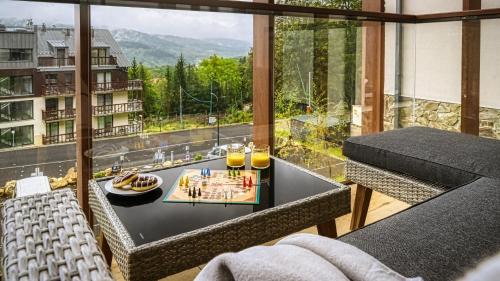 One-Bedroom Apartment with Balcony and Mountain View  