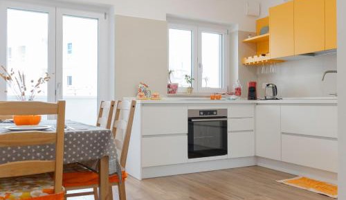 One-Bedroom Apartment with Balcony