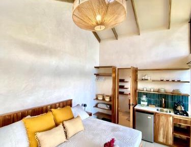 Bungalow - Water Front 