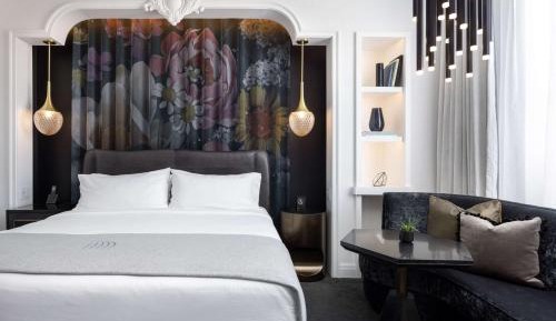 Daxton King Room
