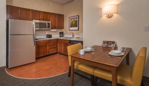 One-Bedroom King Suite