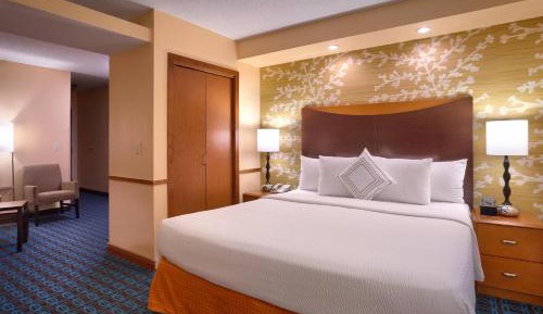 King Studio with Sofa Bed