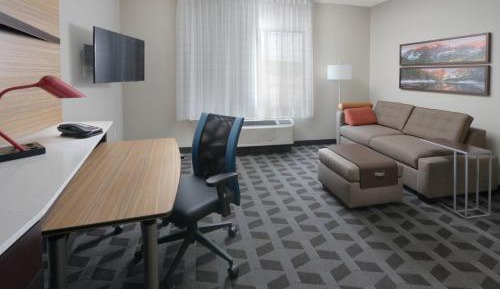 King Studio with Sofa Bed