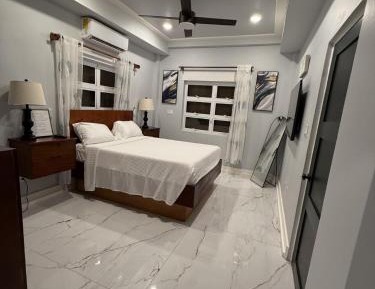 Deluxe One-Bedroom Apartment with Garden View