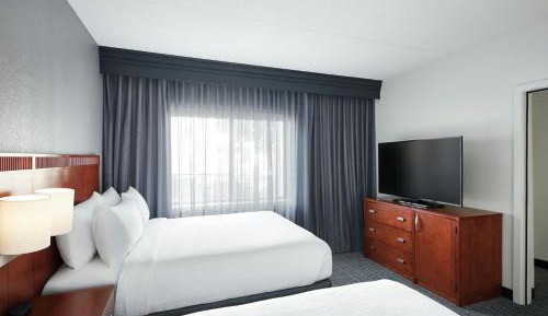 One-Bedroom Suite with Two Queen Beds and Sofa Bed