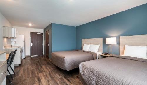QUEEN SUITE TWO QUEEN BEDS