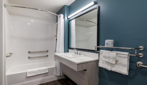 QUEEN SUITE TWO QUEEN BEDS ACCESSIBLE