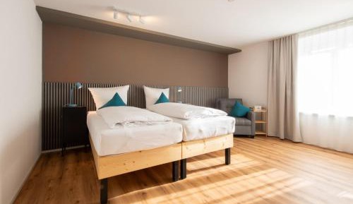 One-Bedroom Apartment with City View